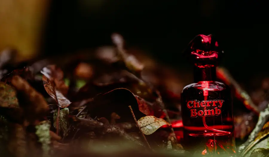 perfum cherry bomb, Cyrulicy